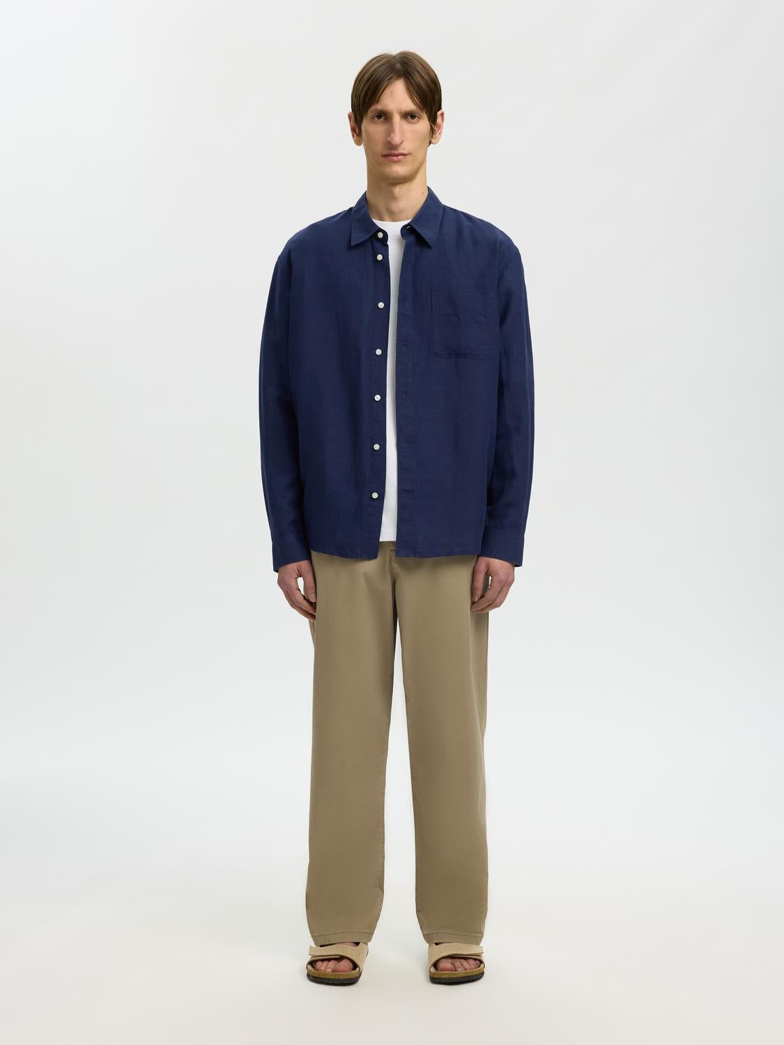 model_shot-front_full